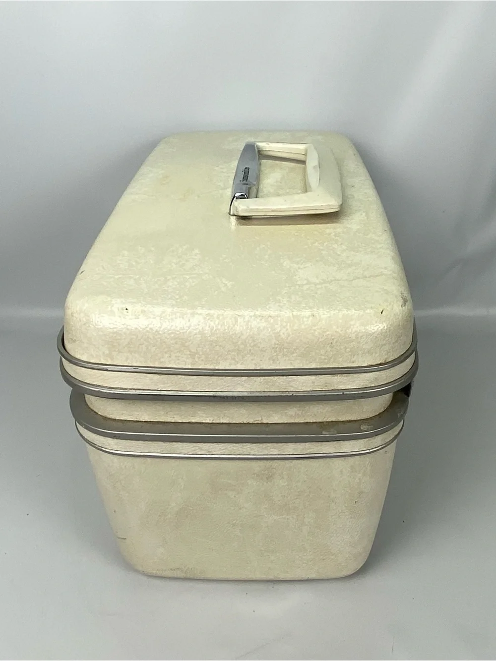 Vintage Samsonite Silhouette White Train Case Makeup Luggage Tray & Mirror